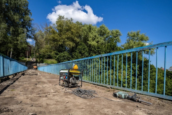 В Смоленске начали ремонт моста через Рачевский овраг
