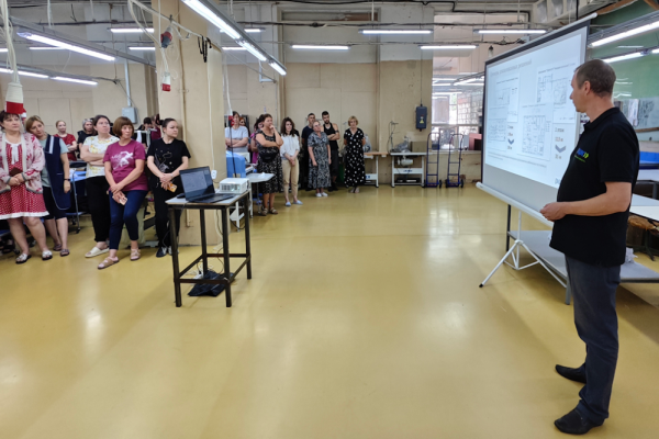 На Рославльской трикотажной фабрике стартовал пилотный проект