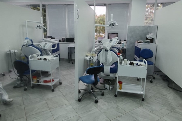 В Смоленске отремонтировали областную стоматологическую поликлинику