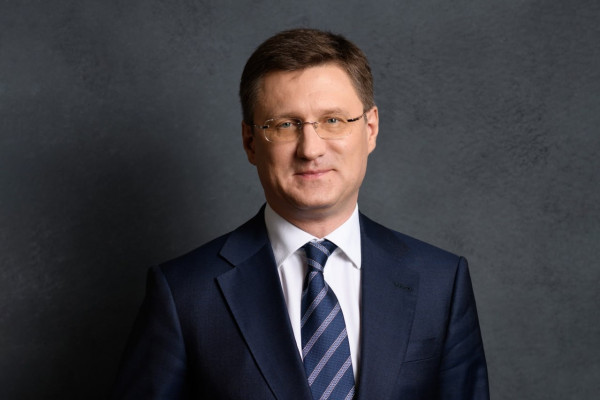 Василий Анохин поздравил Александра Новака с Днём рождения