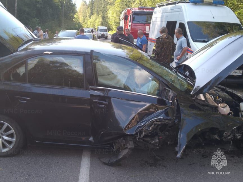 В Десногорске  опрокинулась легковушка: один человек пострадал