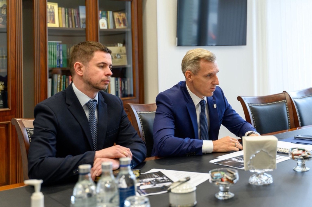 На встрече смоленского губернатора и заместителя министра финансов РФ речь шла об алмазах