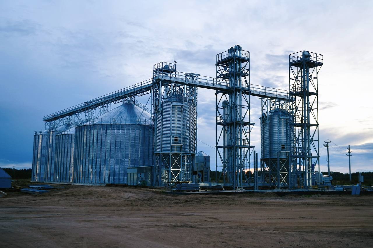 В Смоленской области готовятся к запуску нового зерносушильного комплекса