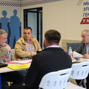 Сергей Неверов провёл приём граждан в Смоленске