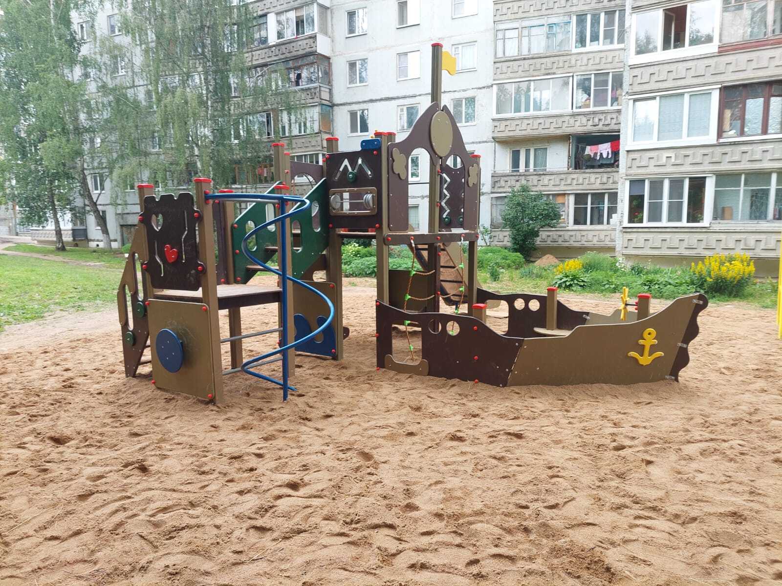 На Смоленщине установили 29 детских игровых площадок