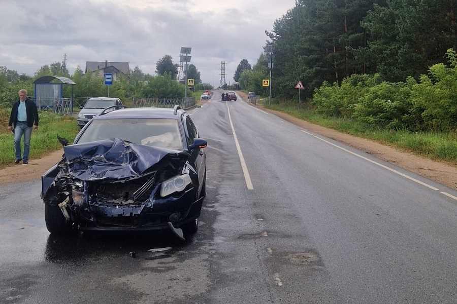 Двухлетний ребёнок пострадал в результате ДТП в Рославльском округе