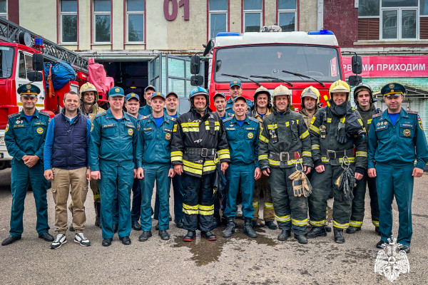  В Смоленске проводили на пенсию заслуженного пожарного