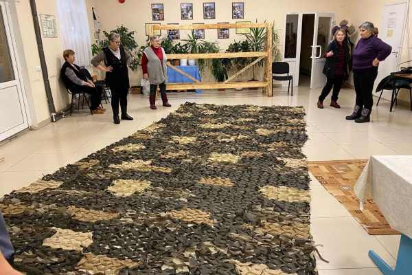 От концертов до маскировочных сетей: вязьмичи помогают бойцам