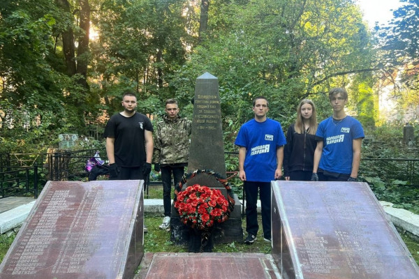 В Смоленской области прошли акции по благоустройству воинских захоронений
