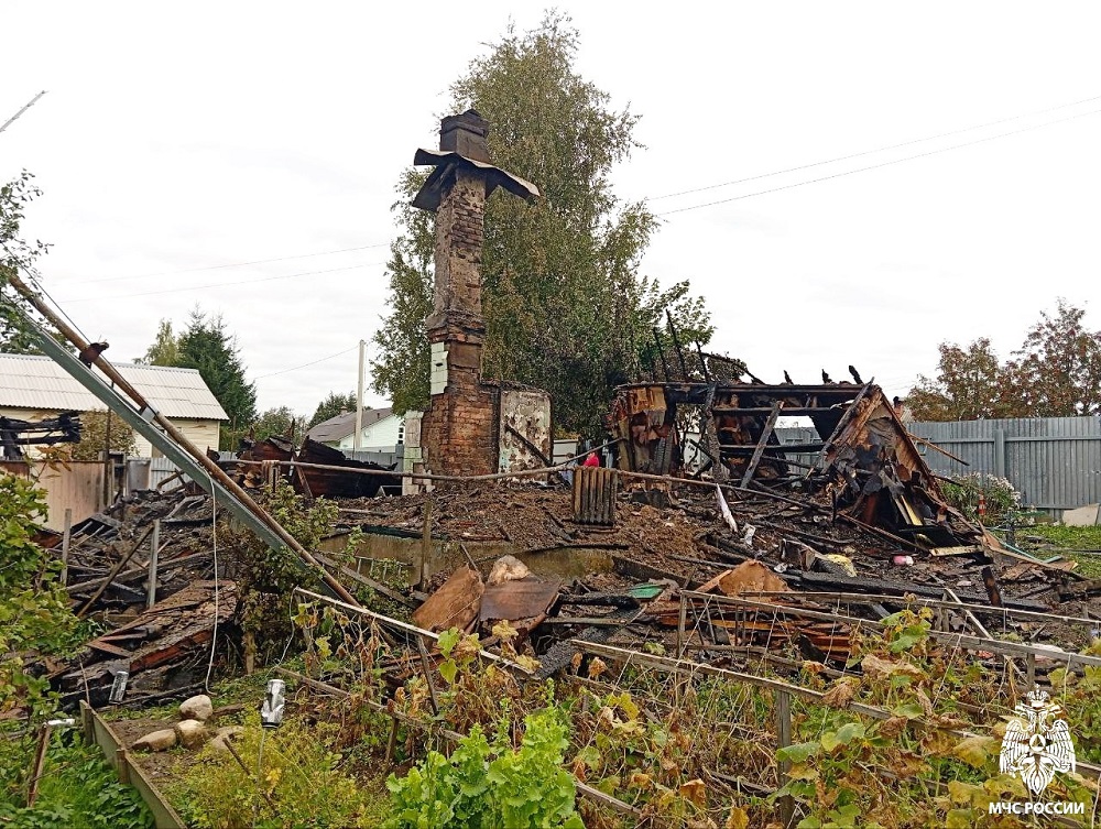 90-летняя пенсионерка погибла в пожаре в Гагаринском округе