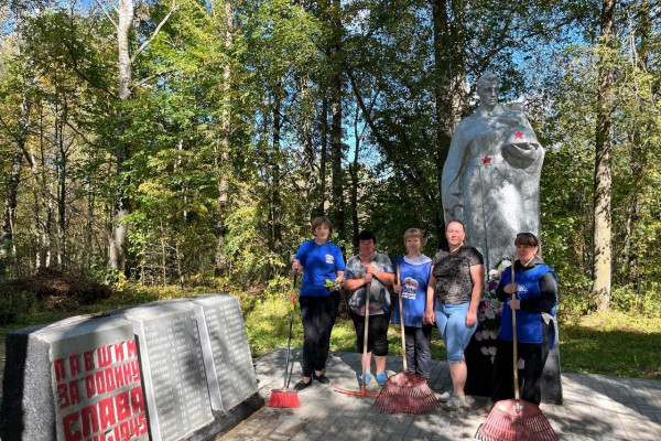 На Смоленщине продолжается благоустройство памятных мест ко Дню доброхотов