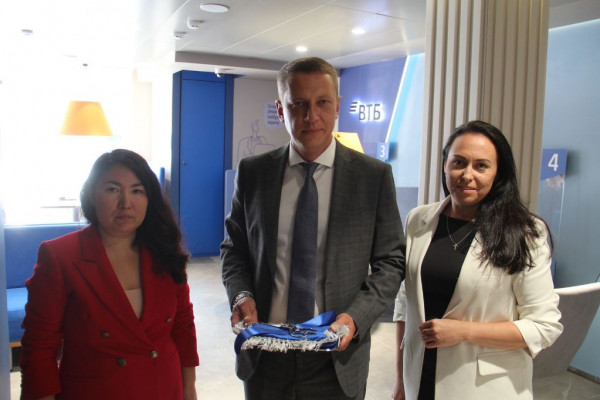 Новый офис ВТБ открылся на улице Николаева в Смоленске