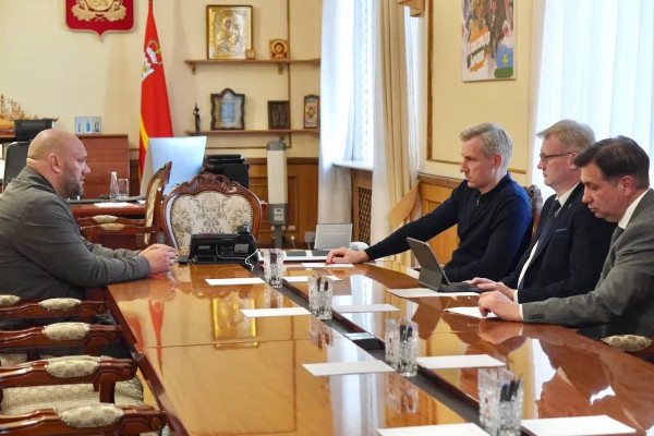 Проекты в сфере дорожного хозяйства обсудили в правительстве Смоленской области