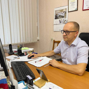 Депутаты Смоленской областной Думы голосуют на выборах в Смоленский городской Совет