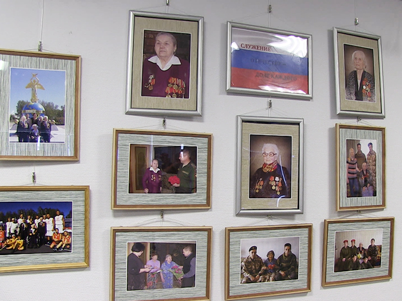 В Десногорске открыли выставку «Служение Отечеству – долг каждого!»