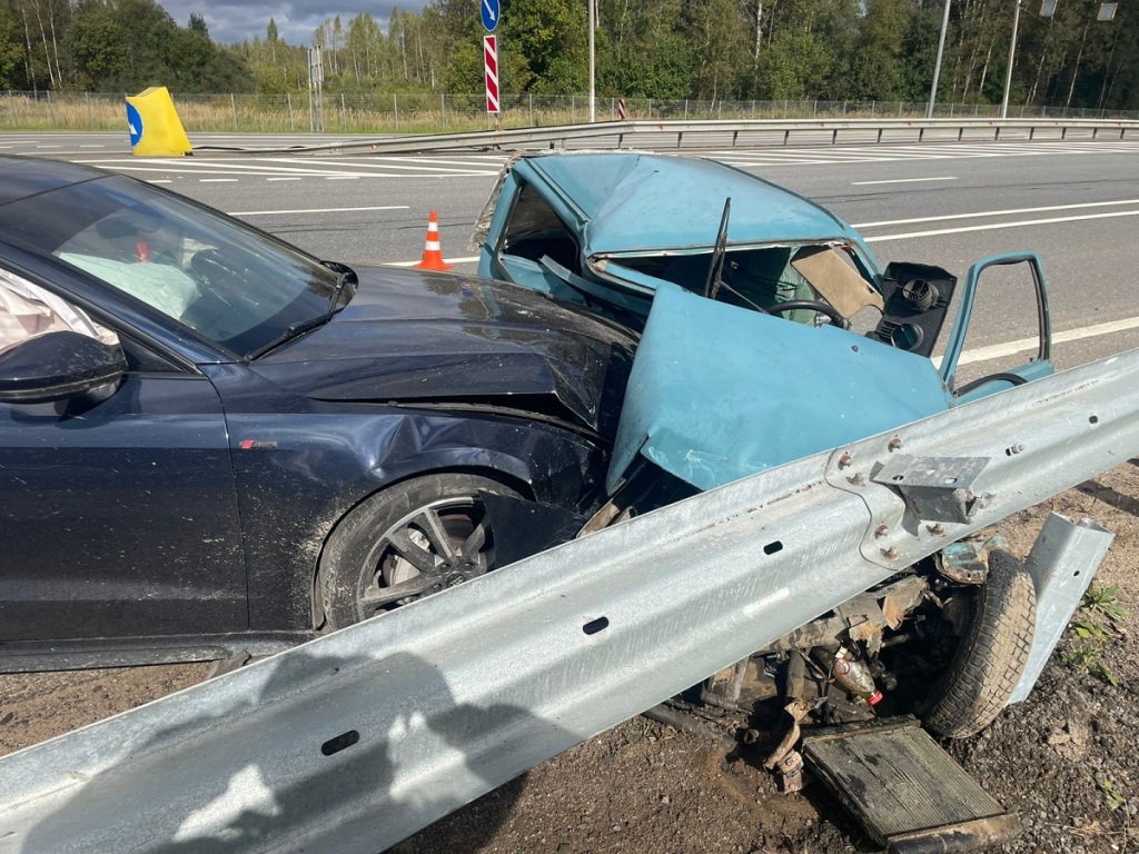 Водитель «Оки» погиб в ДТП на трассе М-1