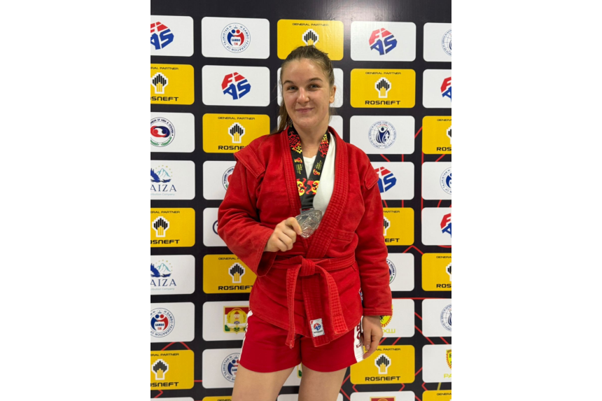 Смолянка Анастасия Филиппович завоевала серебряную медаль на Кубке мира по самбо