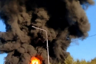 Поезд и грузовик столкнулись на переезде в Смоленской области