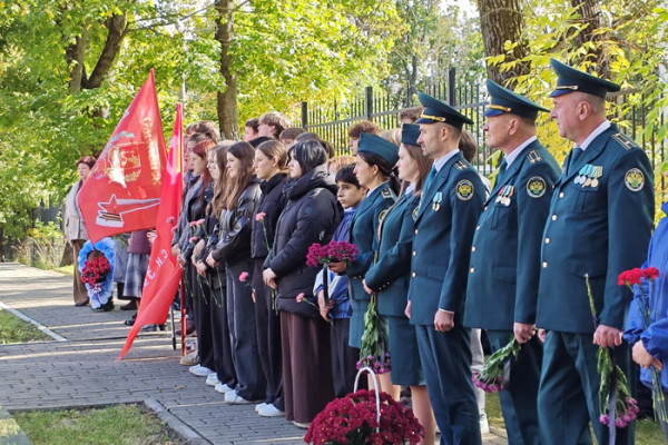В День города смоленские таможенники приняли участие в торжественном митинге