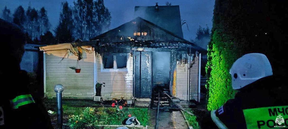 Пожар в деревне Егорьево: спасён жилой дом