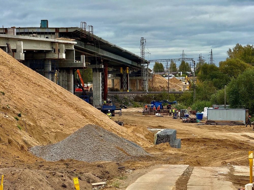 Строительство нового автомобильного путепровода в Вязьме завершено на 78%