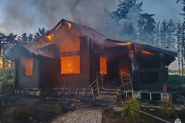 Пожар в деревне Дугино