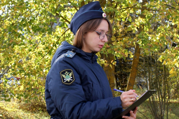 Трое смолян получили зарплату благодаря вмешательству судебных приставов