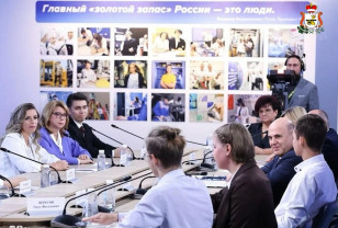 В Правительстве РФ обсудили развитие среднего профобразования