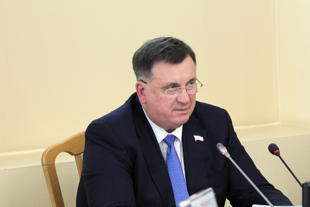 Анатолий Овсянкин вновь возглавил Смоленский городской Совет