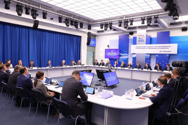 «Единая Россия» обеспечит финансирование народной программы в проекте бюджета