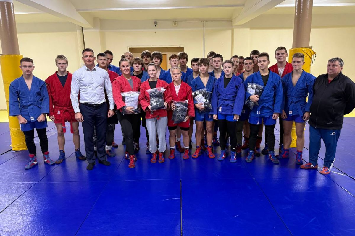 В Смоленске наградили лучших самбистов