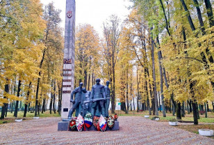 Ровно 18 лет назад Ельня стала Городом воинской славы