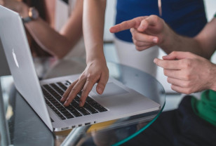 Смоленские студенты и школьники могут бесплатно освоить ИИ