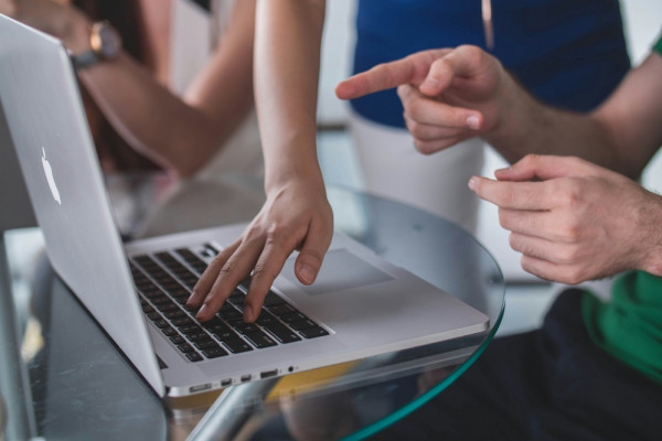 Смоленские студенты и школьники могут бесплатно освоить ИИ