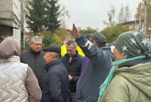 Александр Новиков начал рабочий объезд Промышленного района с посещения Рябиновой Поляны