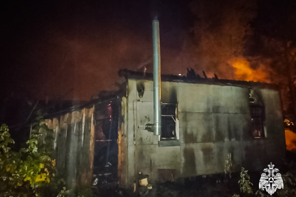 В поселке Стодолище под Починком произошел серьезный пожар в частном доме