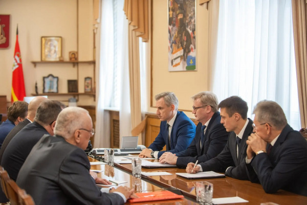 Смоленск стал центром обсуждения кадровых вопросов в строительной сфере