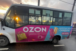 В Смоленске пассажирка пострадала при падении в маршрутке