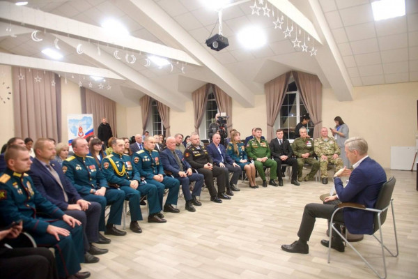 Василий Анохин встретился с участниками программы «Герои СВОего времени. Смоленск»