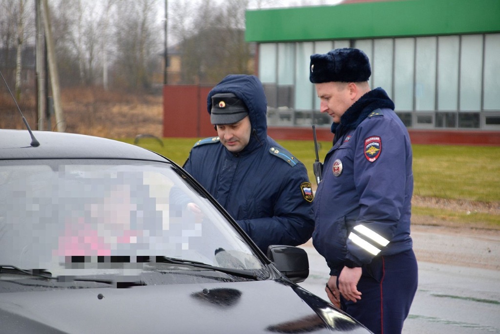 Смолянин лишился автомобиля из-за долгов 