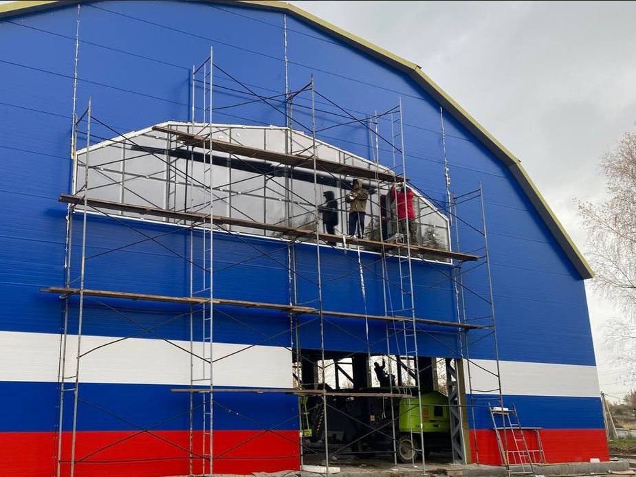 В Смоленской области строят новые спортивные объекты для жителей всех возрастов