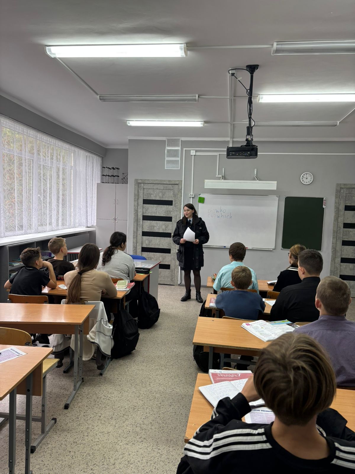 Смоленским школьникам рассказали о рисках экстремизма и опасностях на железной дороге