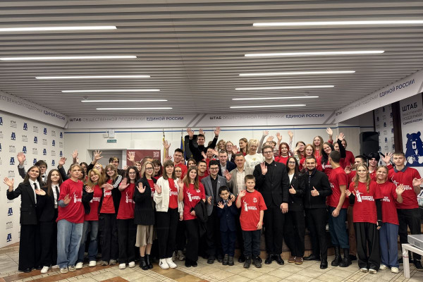 «Единая Россия» благодарит смоленских активистов за вклад в гуманитарную миссию