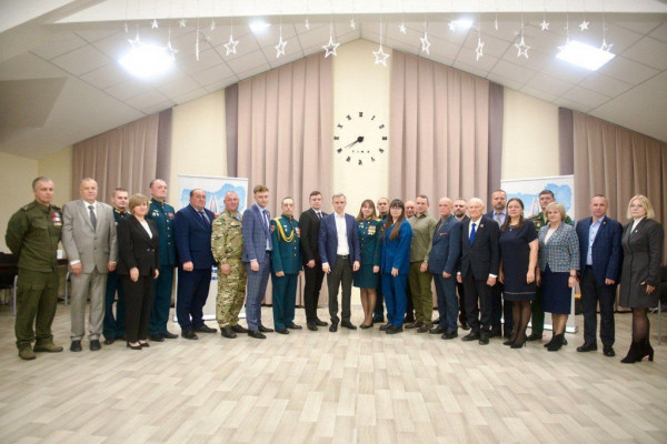 Участники СВО приступили к стажировкам в органах власти Смоленской области в рамках программы «Герои СВОего времени»