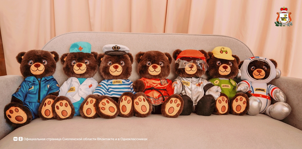 «Смоленские мишки-профи» знакомят детей с разными профессиями