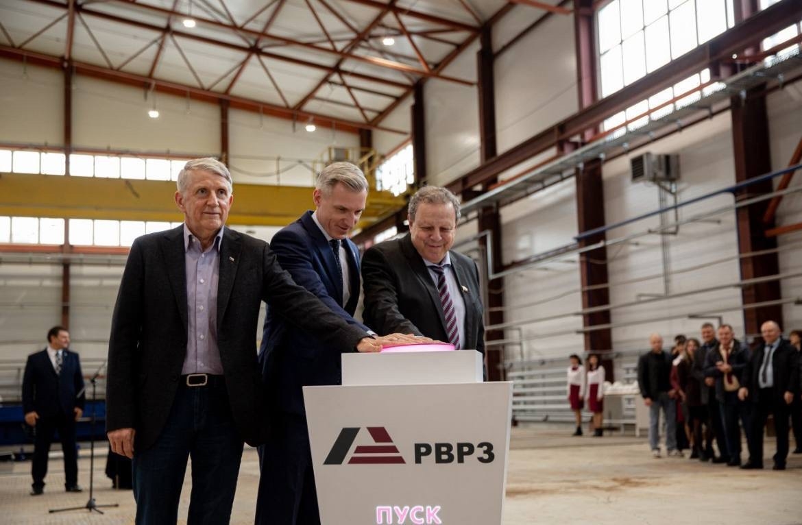 Василий Анохин принял участие в запуске нового цеха Рославльского вагоноремонтного завода