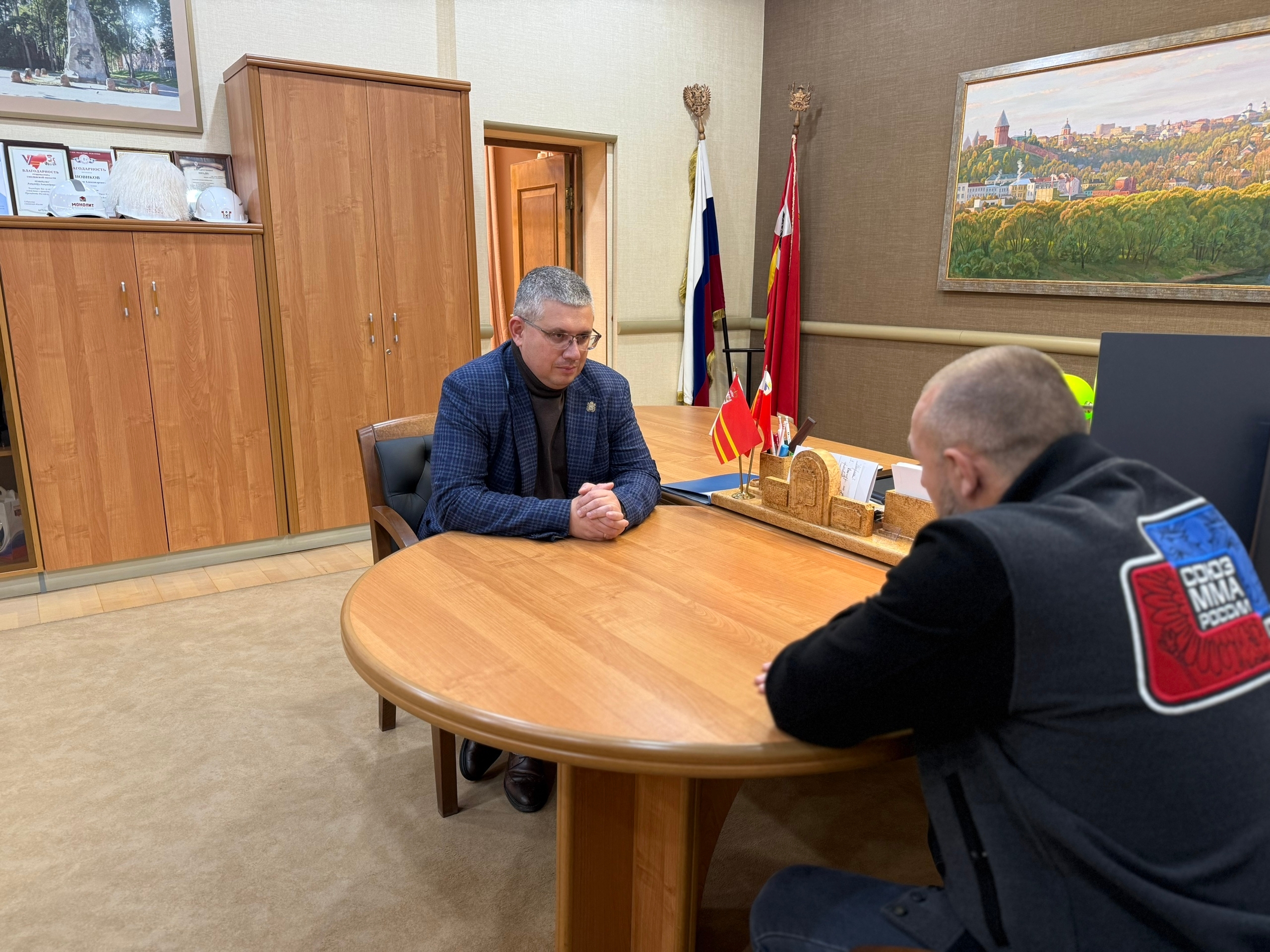 Александр Новиков встретился с депутатом Смоленского горсовета Романом Жолобовым