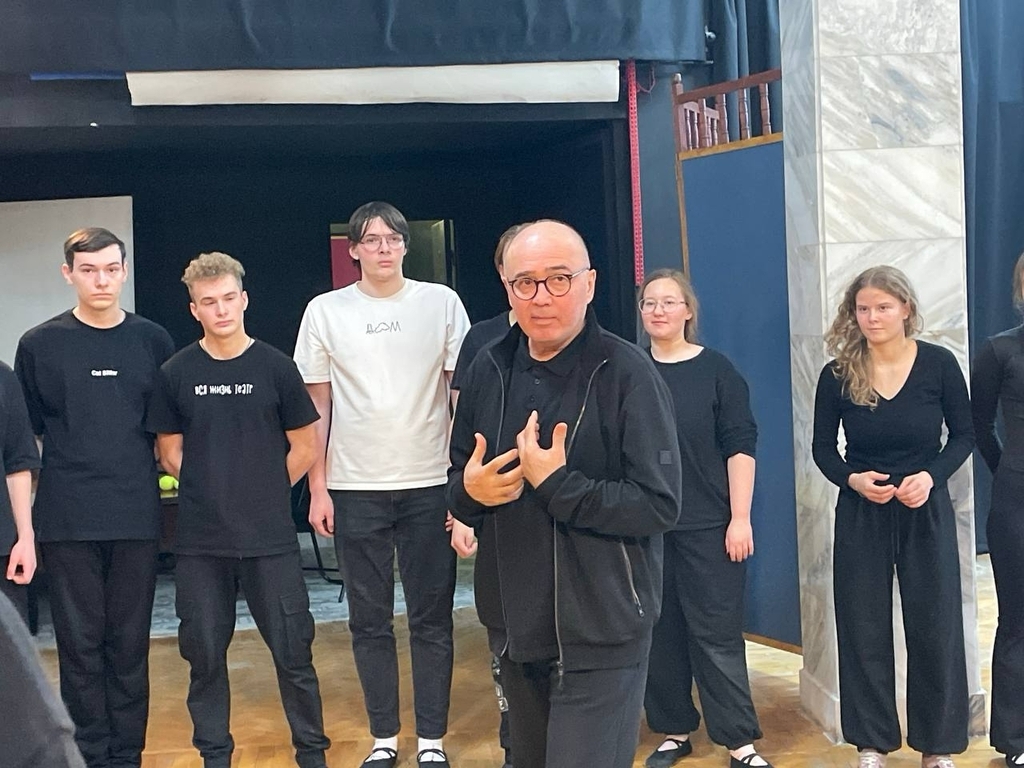 Мастера ГИТИСа провели интенсивные мастер-классы для смоленских студентов-актёров