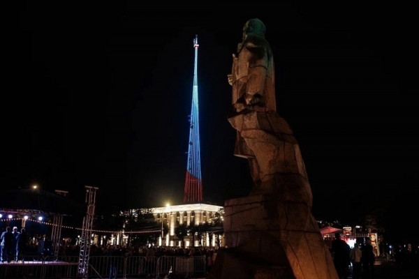 4 ноября на телебашне в Смоленске включат праздничную подсветку