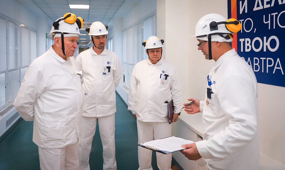 Партнёрский визит экспертов «Росэнергоатома» подтвердил высокий уровень безопасности на Смоленской АЭС